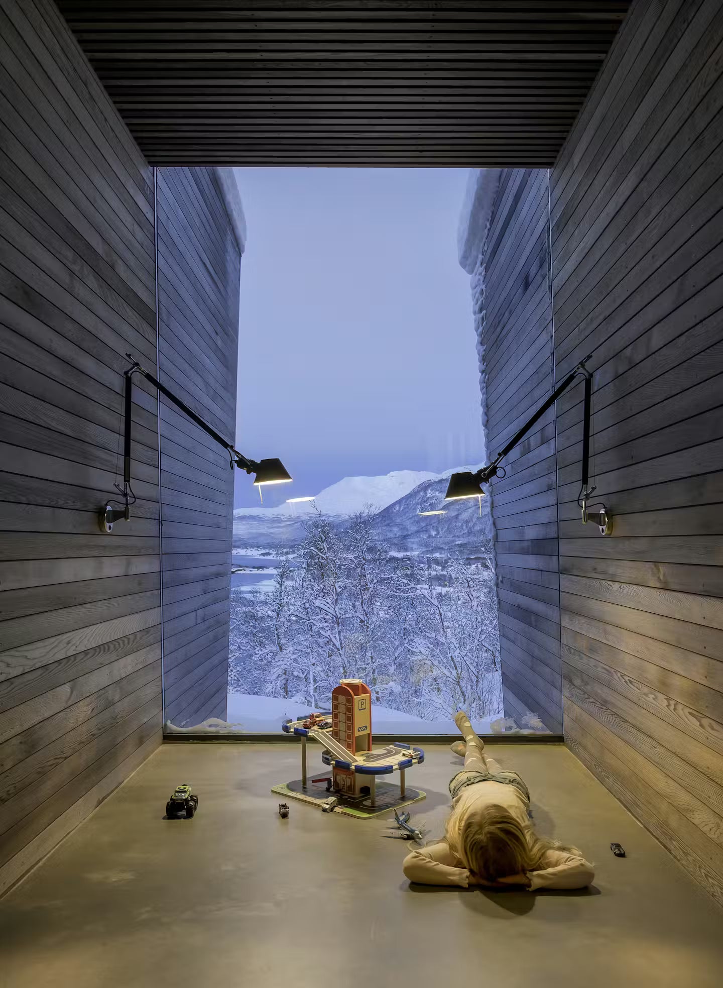 Luxury Modular Tiny Cabin with High Insulation for Glamping & Commercial Resorts