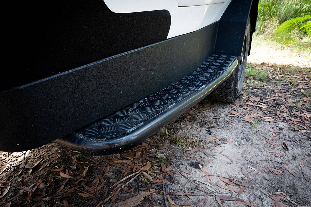 Premium Camper Trailer Caravan 1-3 Person Travel Trailer with Lavatory